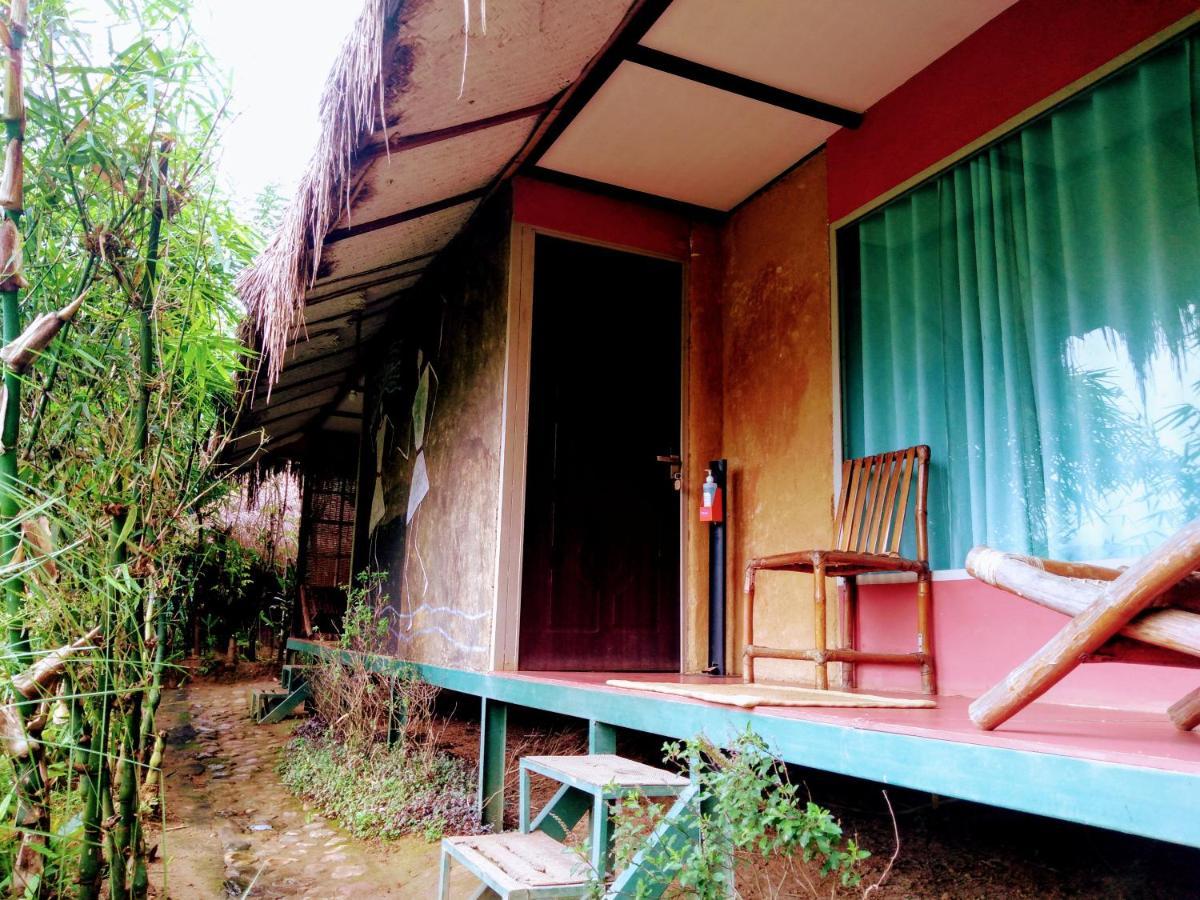Koomankolly Resort Thirunelly Esterno foto