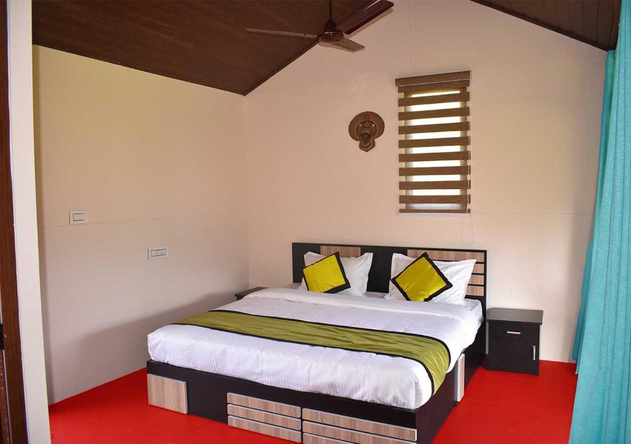 Koomankolly Resort Thirunelly Esterno foto