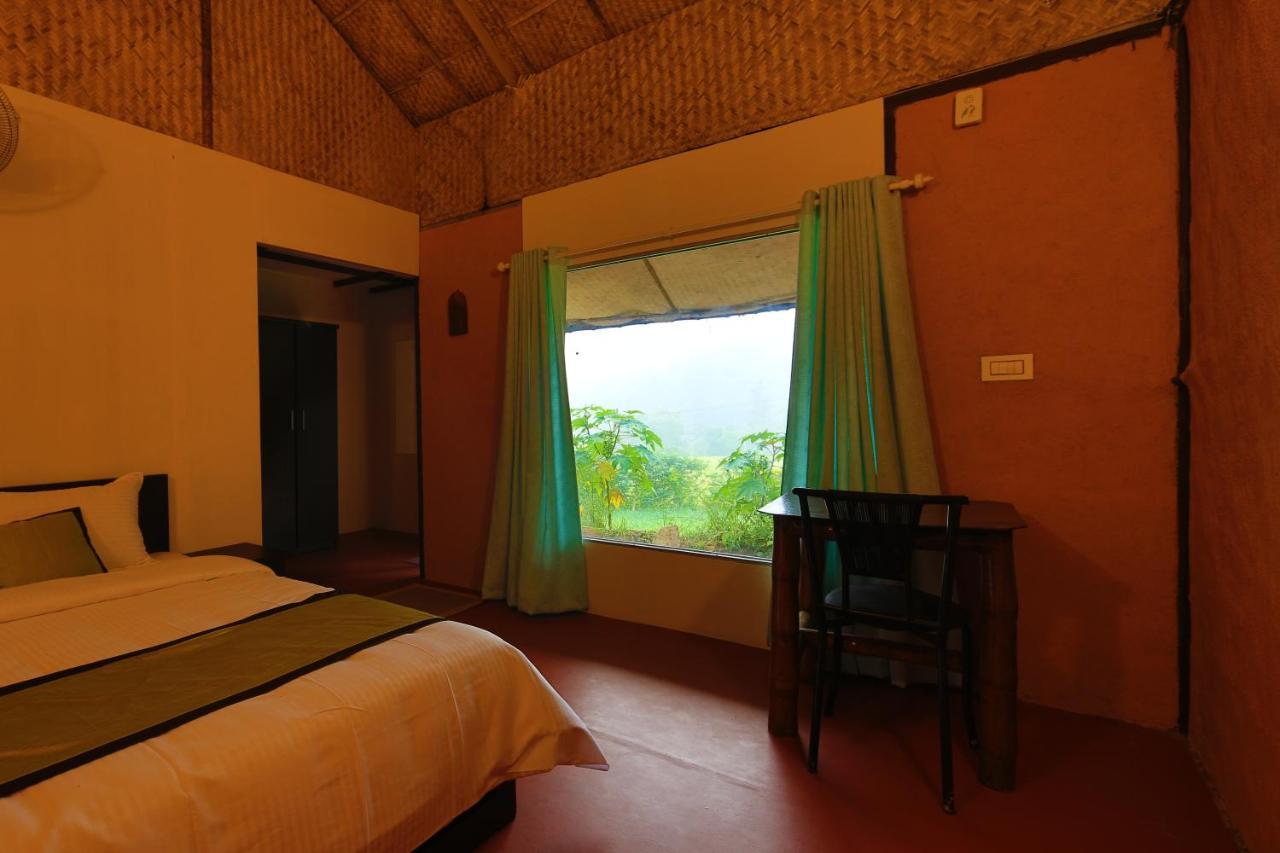 Koomankolly Resort Thirunelly Esterno foto