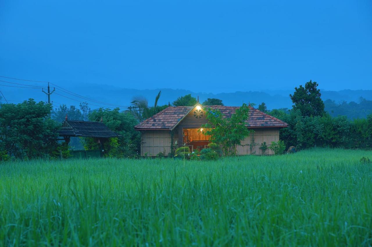 Koomankolly Resort Thirunelly Esterno foto